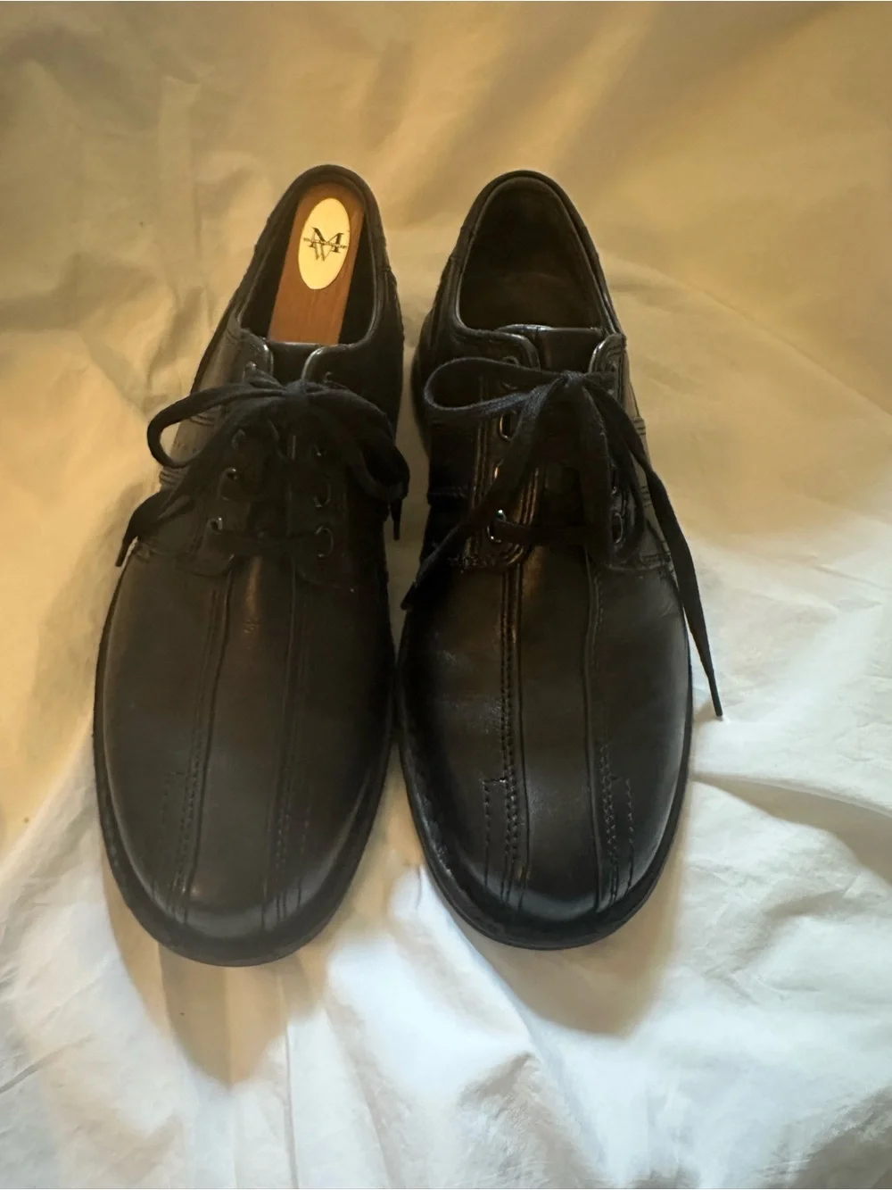 Clarks Black Leather Lace-Up Oxfords